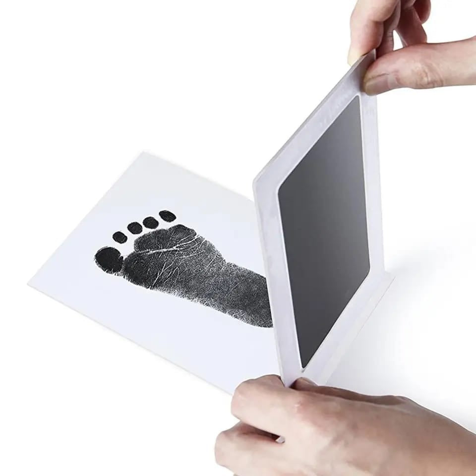 HUELLAS ETERNAS® 🖤 – Captura momentos únicos con tecnología sin manchas.