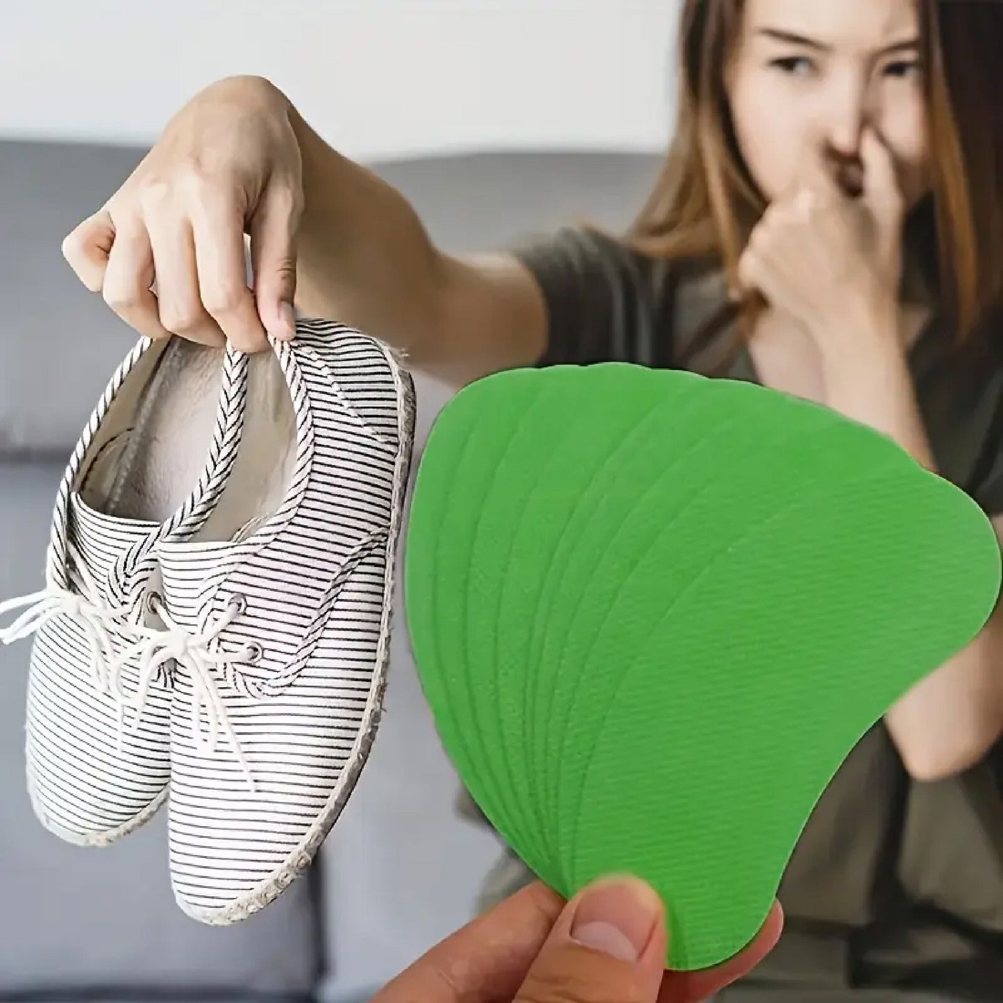 FRESHSTEP™ 👟: Elimina el mal olor de tus zapatos, mientras refresca tus pies 24/7.