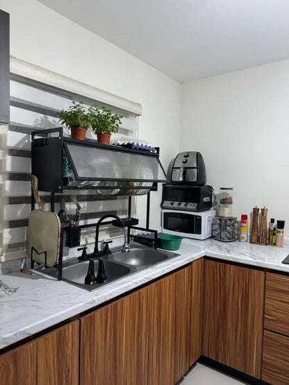 KITCHEN MASTER 2.0™ 👨‍🍳🧽 (65×30×80cm): Seca, organiza y mantiene todo libre de moho y gérmenes.